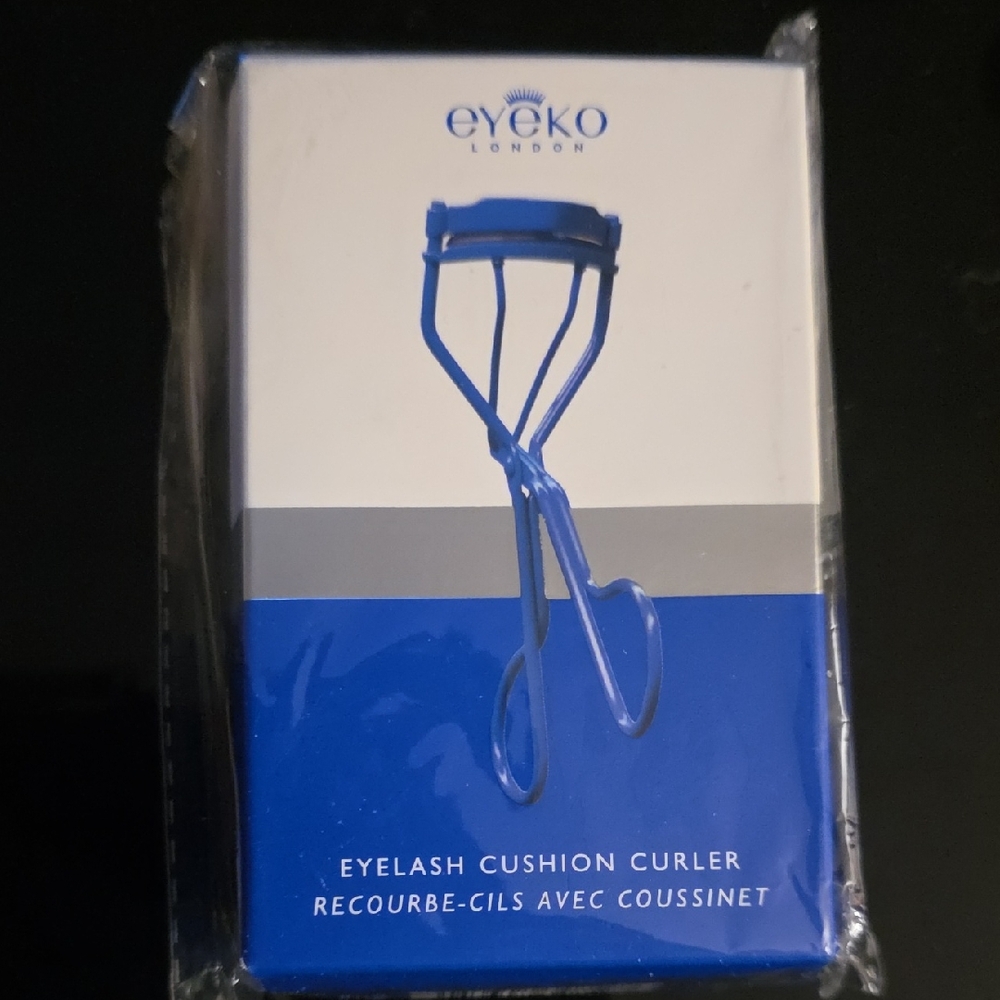 Eyeko Vibrant Blue Eyelash Curler